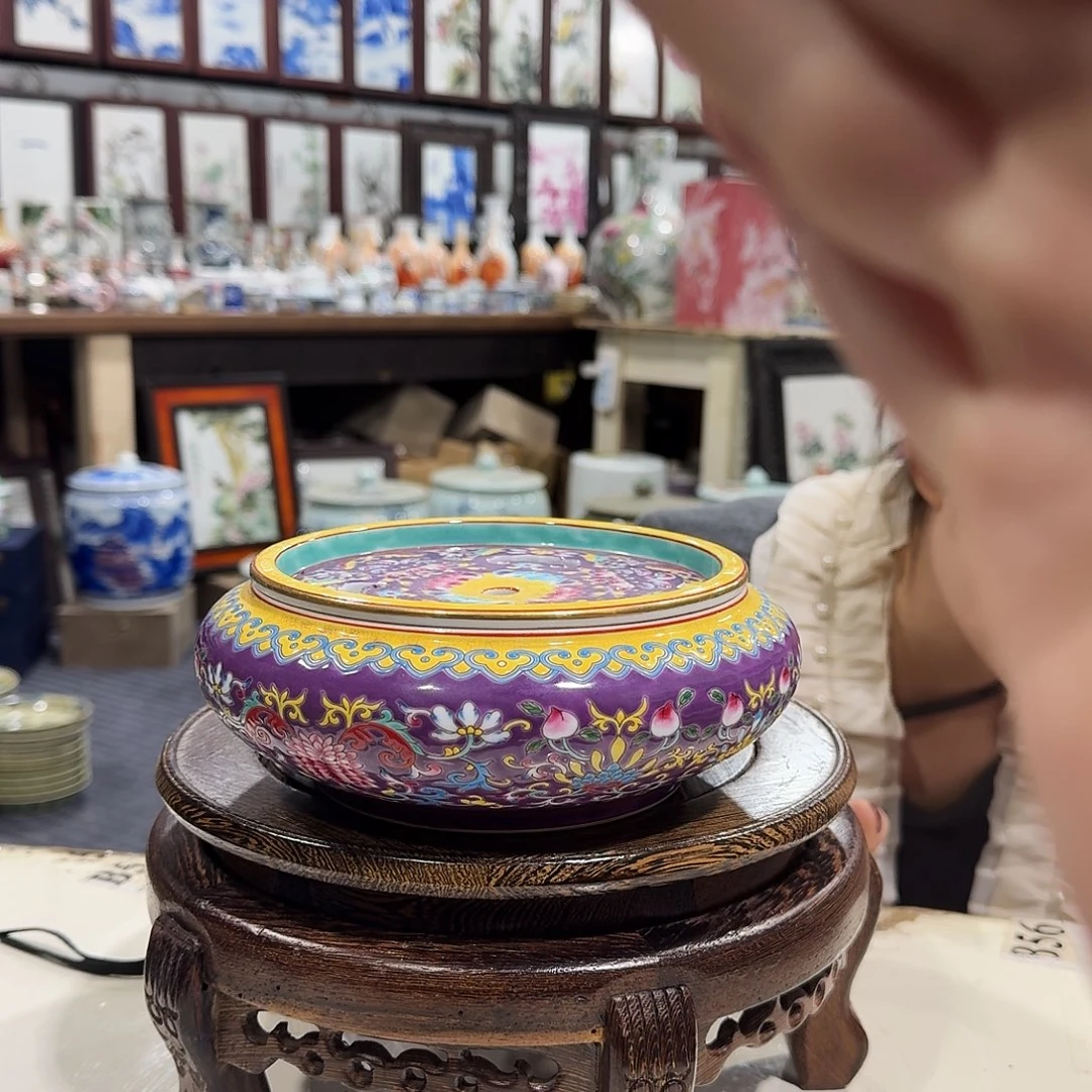 瓷摆件/////景德镇陶瓷研究所。