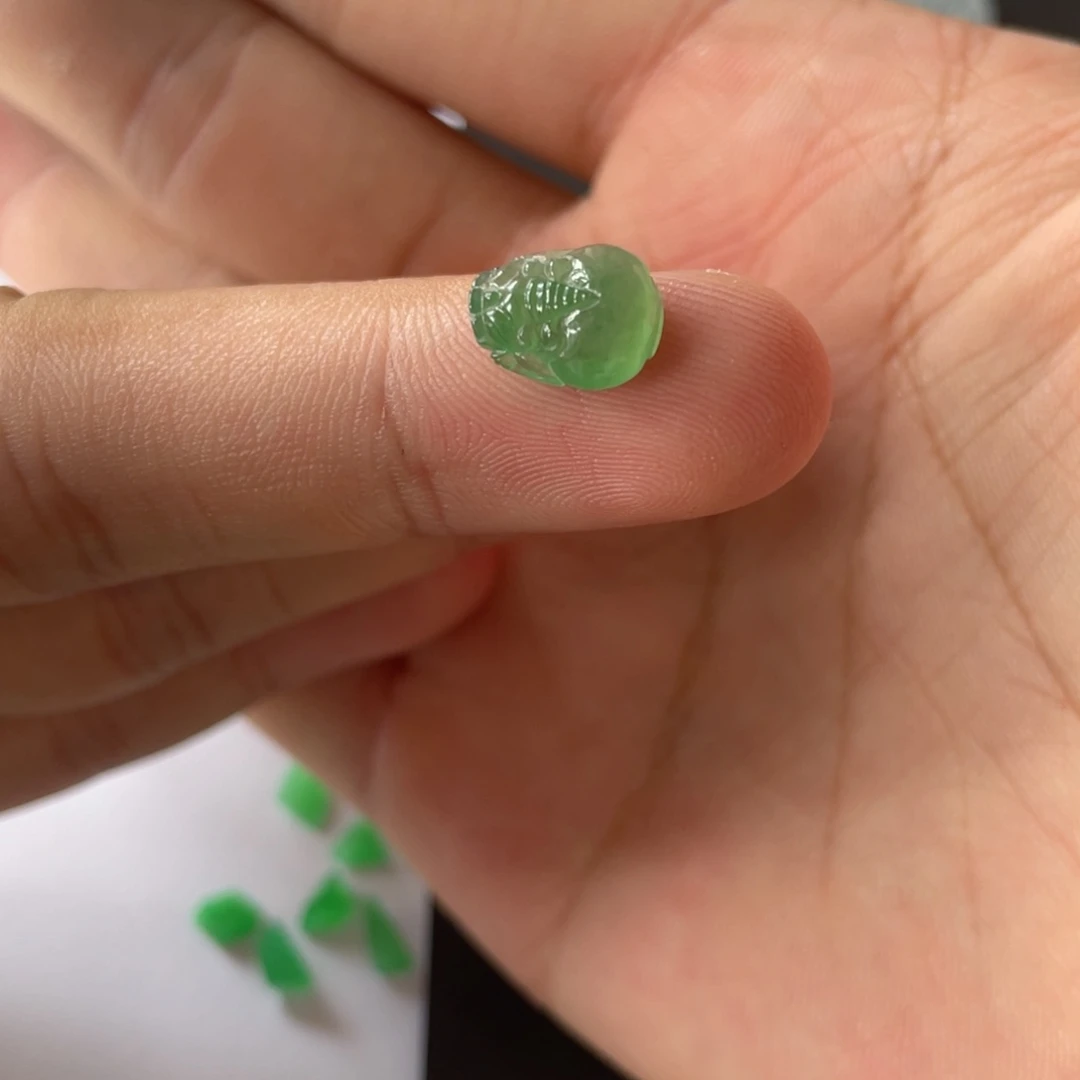 翡翠挂件未镶嵌翡翠珠宝翡翠珠宝