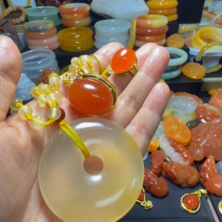 惠***纸石英岩玉未镶嵌吊坠吊坠吊坠吊坠