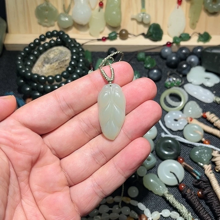 和田玉（糖玉）未镶嵌珠宝半成品