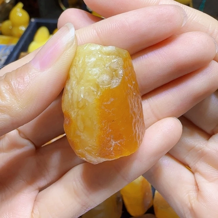 定制琥珀未镶嵌蜜蜡