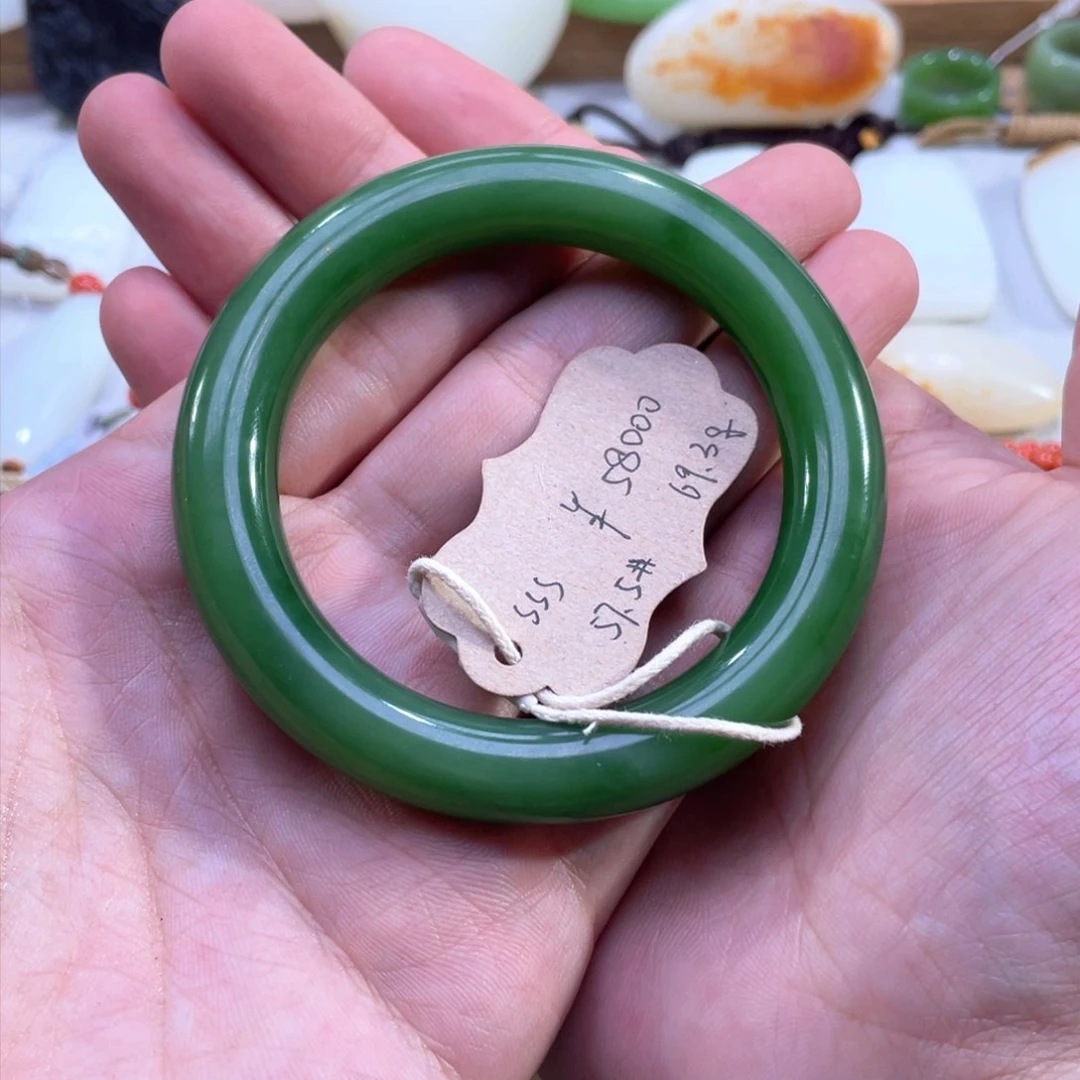 颈饰未镶嵌和田玉雅*