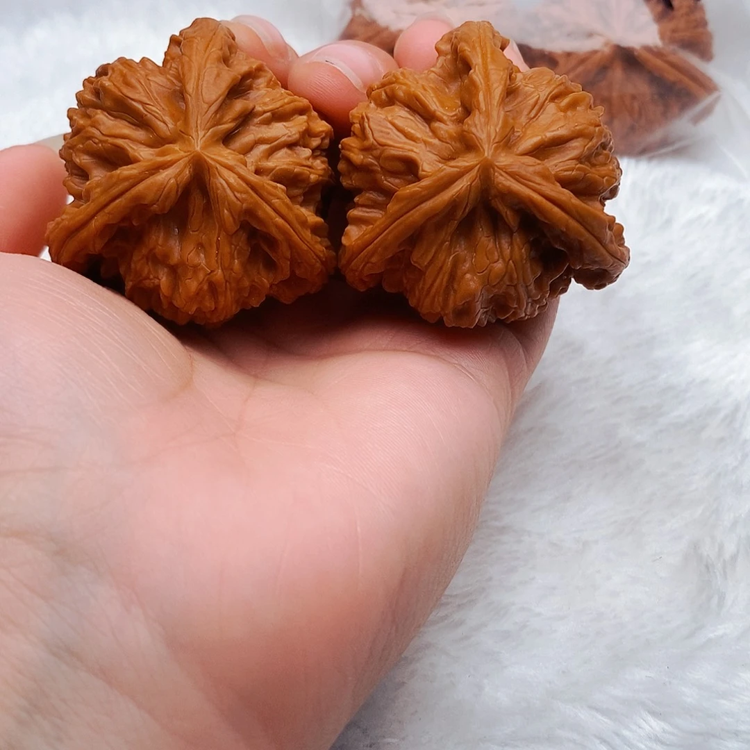 文***人文玩核桃吊坠三棱