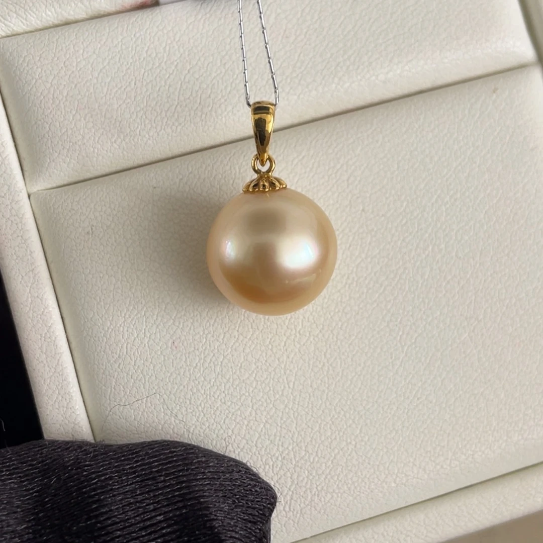 18K金镶嵌吊坠(不含链)海水珍珠12.5mm