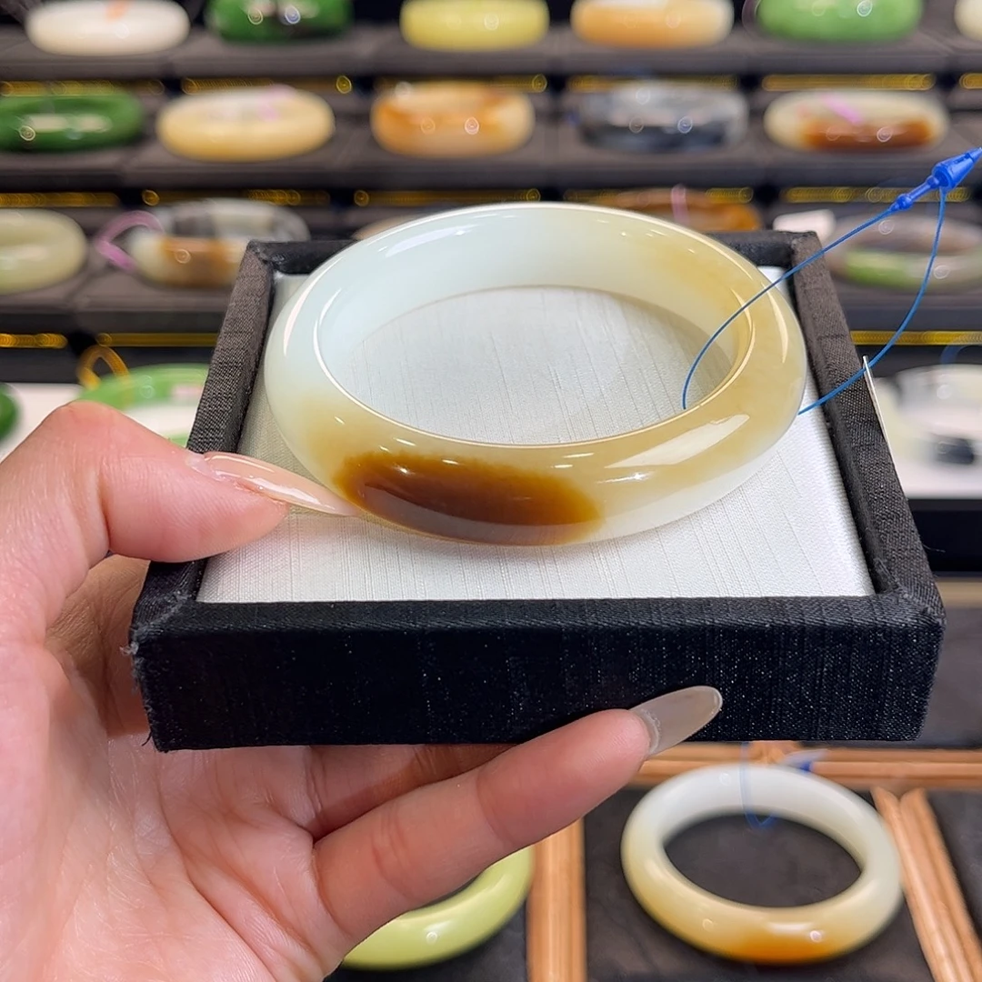 和田玉未镶嵌手镯58 59