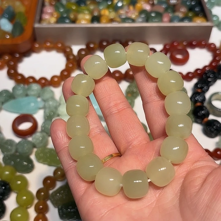 蛇纹石玉未镶嵌手串