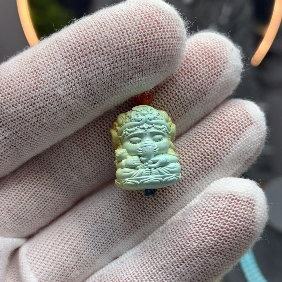 绿松石挂件未镶嵌