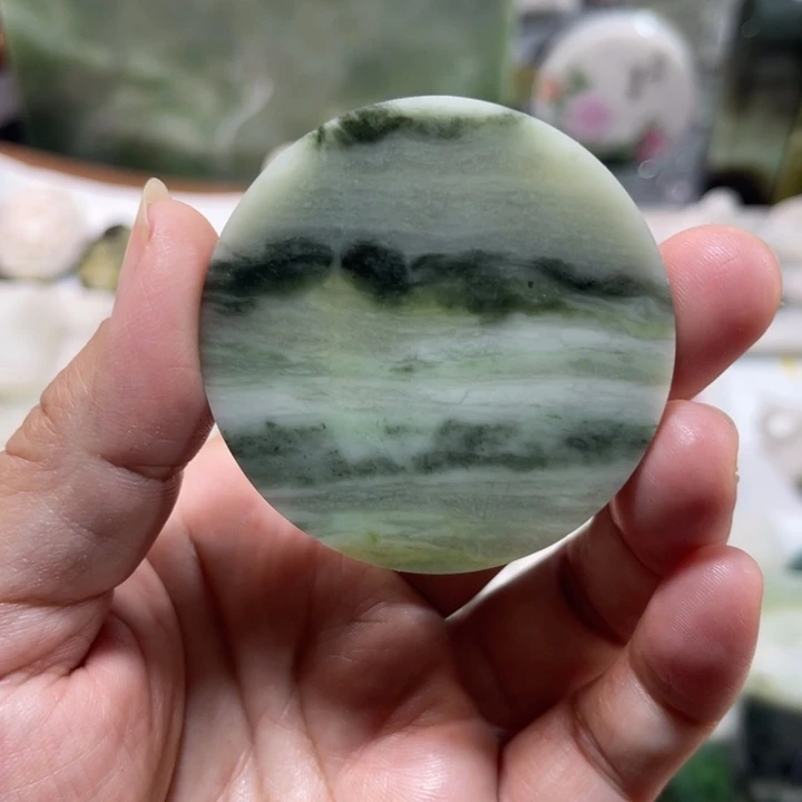 独山玉未镶嵌颈饰