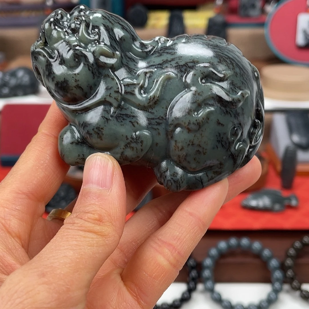 এ***࿐和田玉未镶嵌把件沙枣青特色料