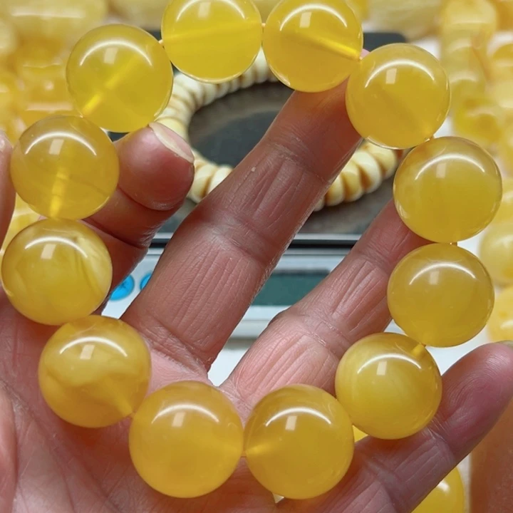 琥珀（矿物珀）未镶嵌裸石