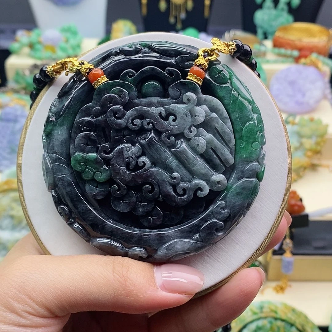 翡翠手镯未镶嵌套镯
