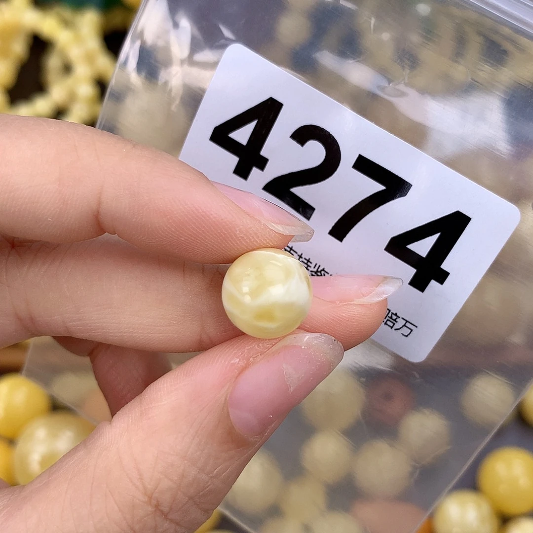 蜜蜡未镶嵌珠宝奇石12