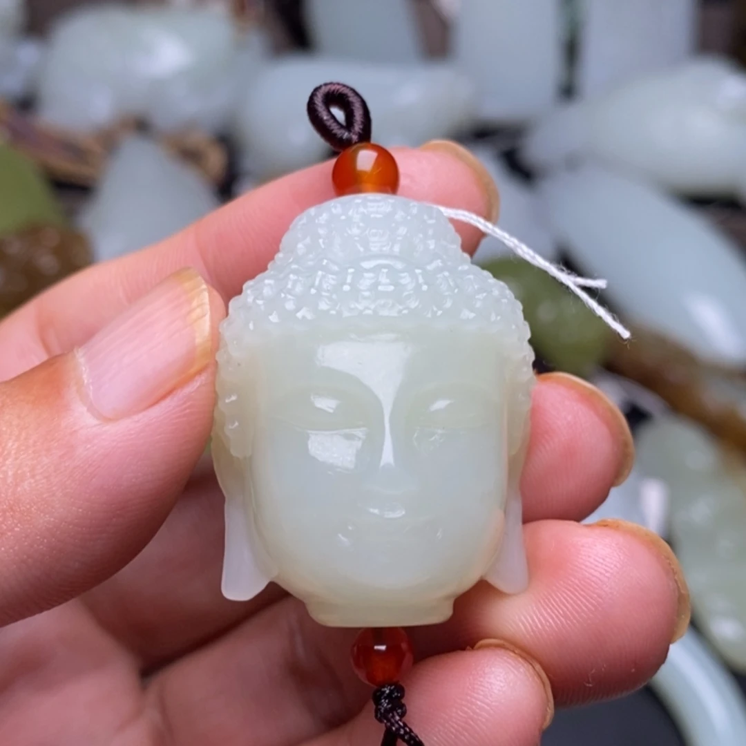 【闪购商品】颈饰未镶嵌和田玉