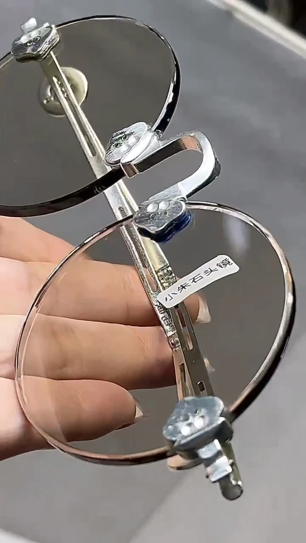 浅茶色平板老梁天然石头镜