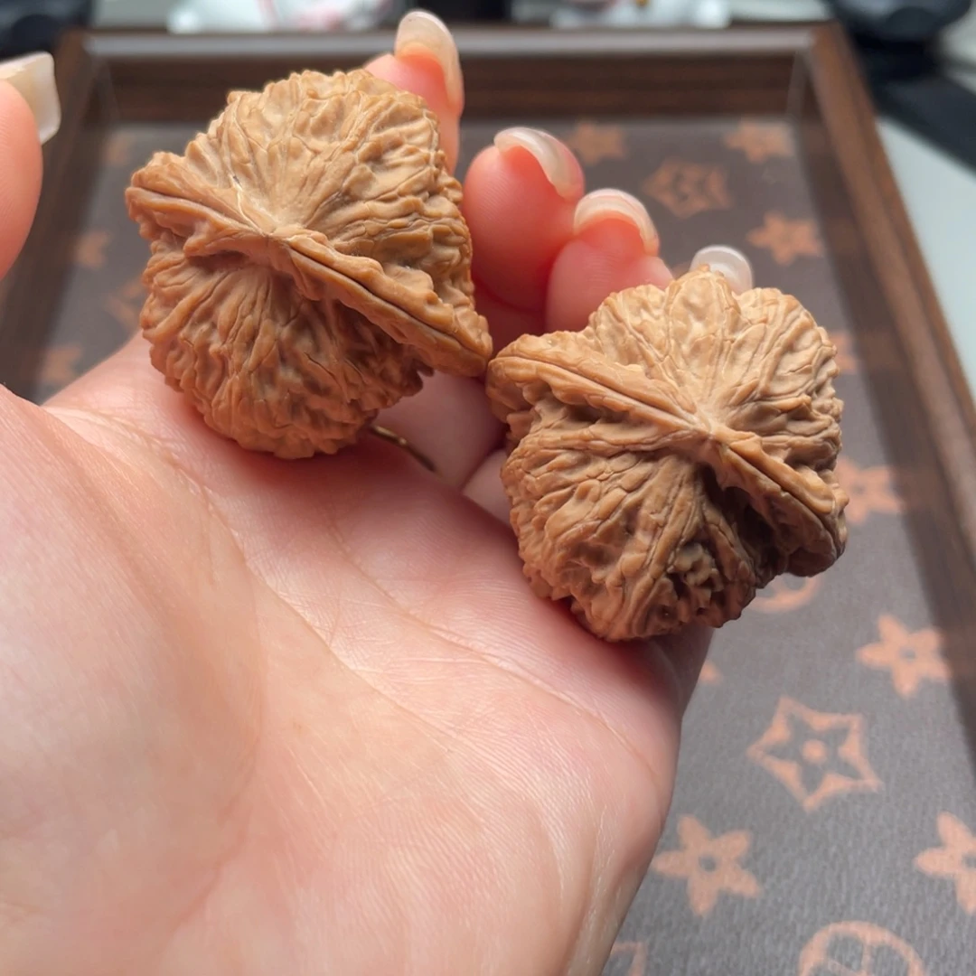 文玩核桃白狮子39