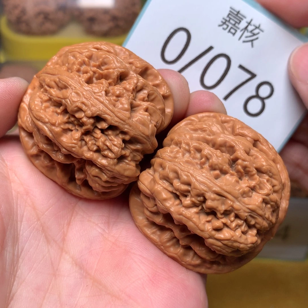文玩核桃把件鞭*硬肉球粗筋39