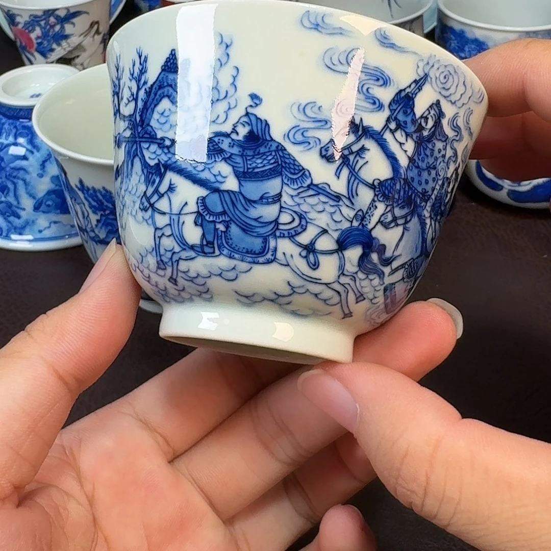 现代景德镇陶瓷杯