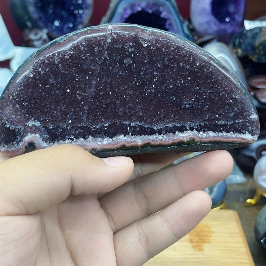 紫晶未镶嵌大型摆件（非配饰）