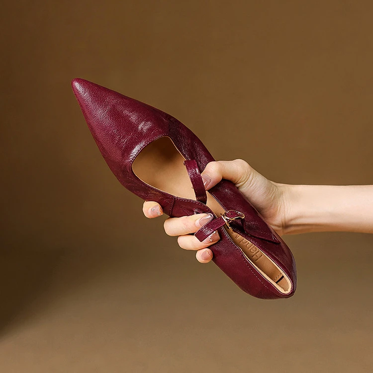 法式气质尖头玛丽珍女2025新款显瘦一字扣鞋子女款晚晚风软底