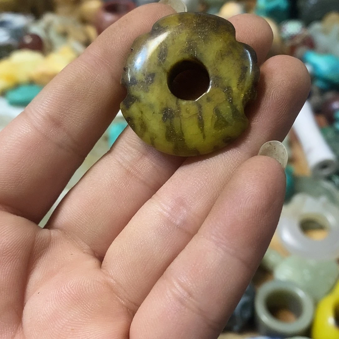 和田玉（糖玉）未镶嵌挂件