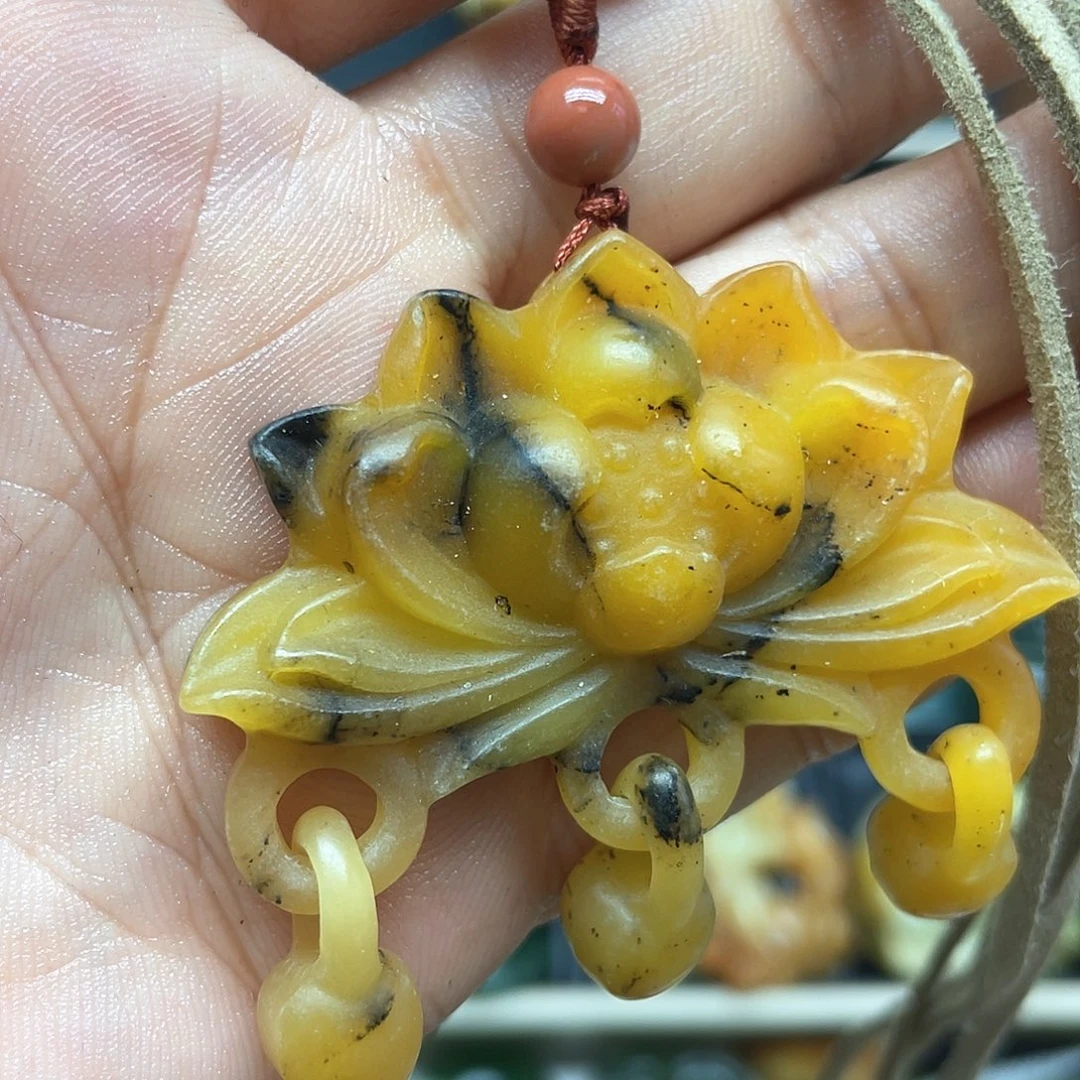 未镶嵌蛇纹石玉颈饰