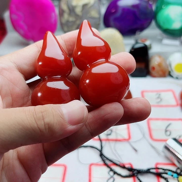 玛瑙/玉髓吊坠未镶嵌鲁**缘