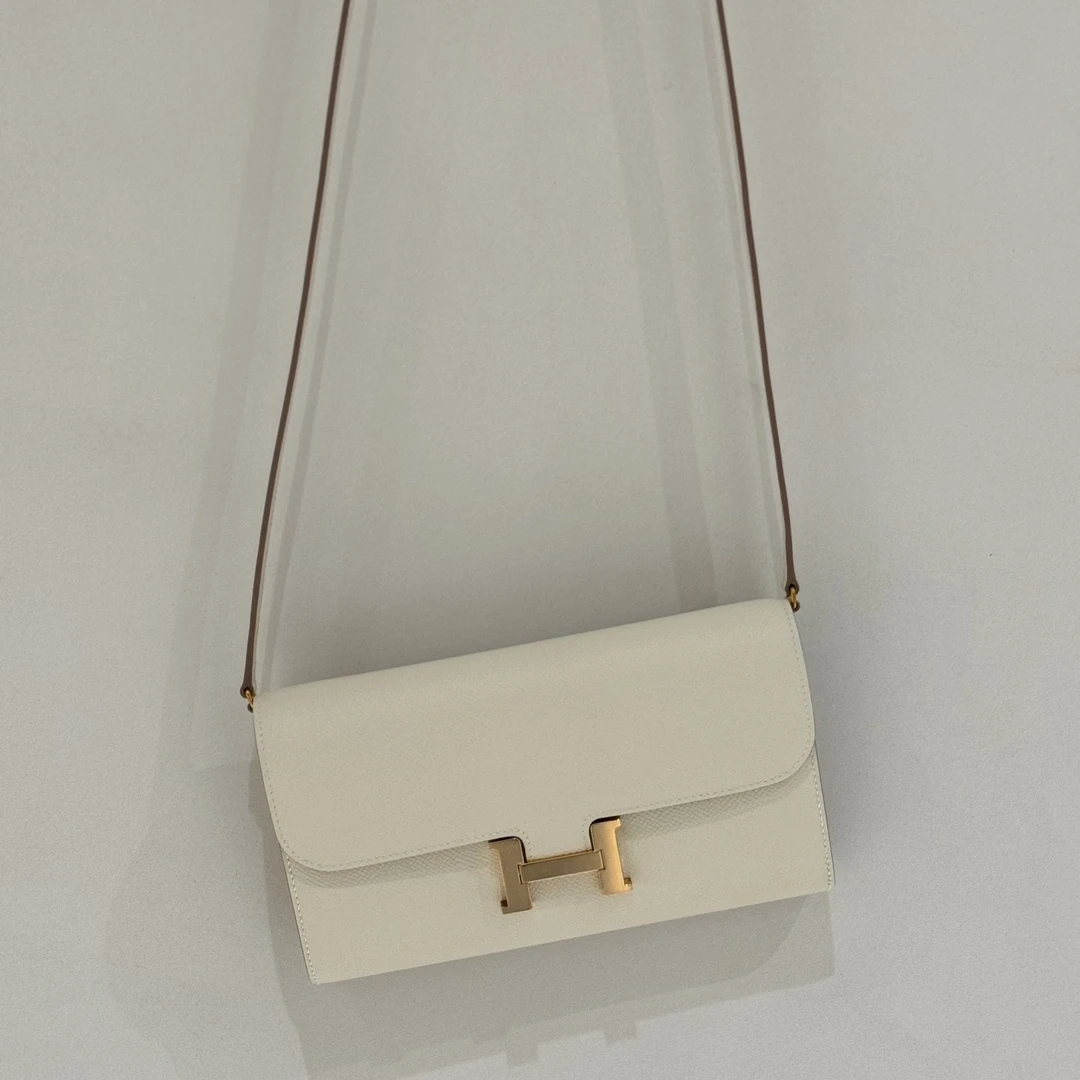 全新未使用 Hermes/爱马仕 康康to go奶昔白玫瑰金扣 epsom皮 Z刻