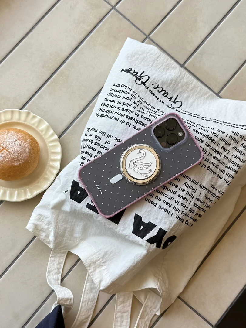 The earth room透明磨砂白色波点全包磁吸壳 粉边框imd苹果手机壳