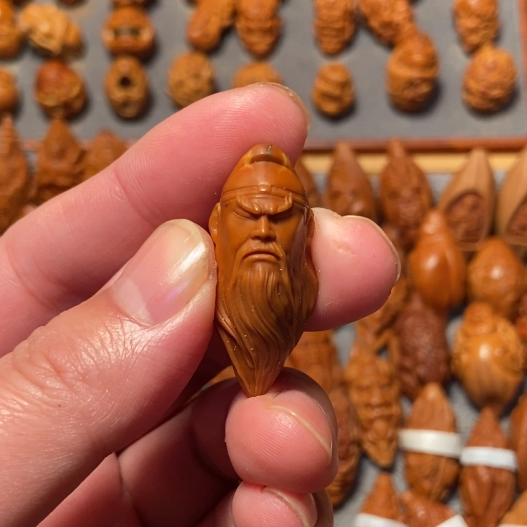 橄榄核手串/手链关公头