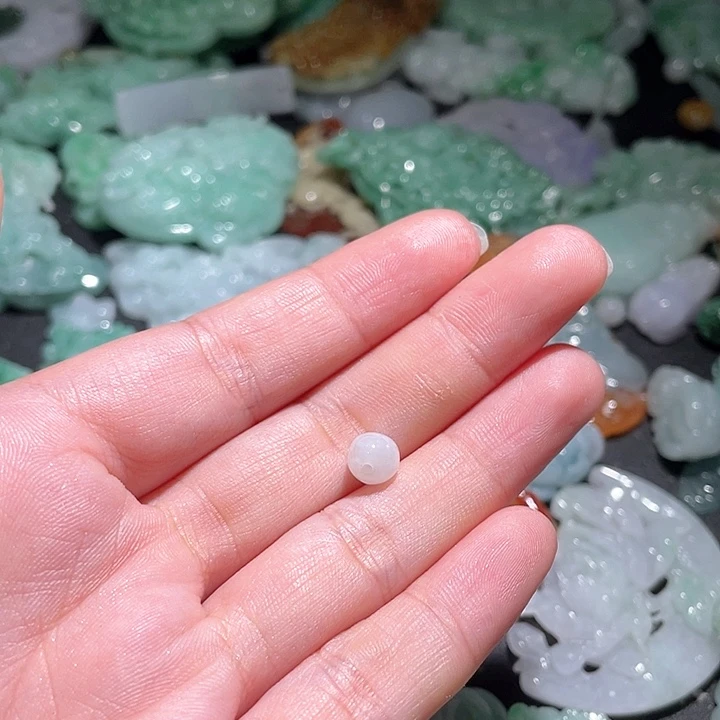 颈饰未镶嵌翡翠舒*天