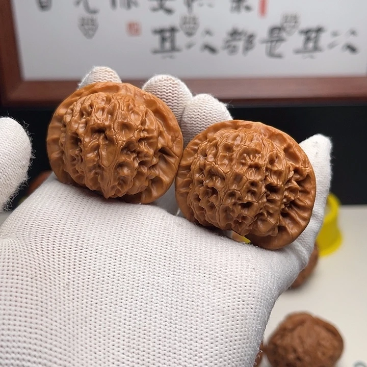 远***唤把件文玩核桃45宫灯