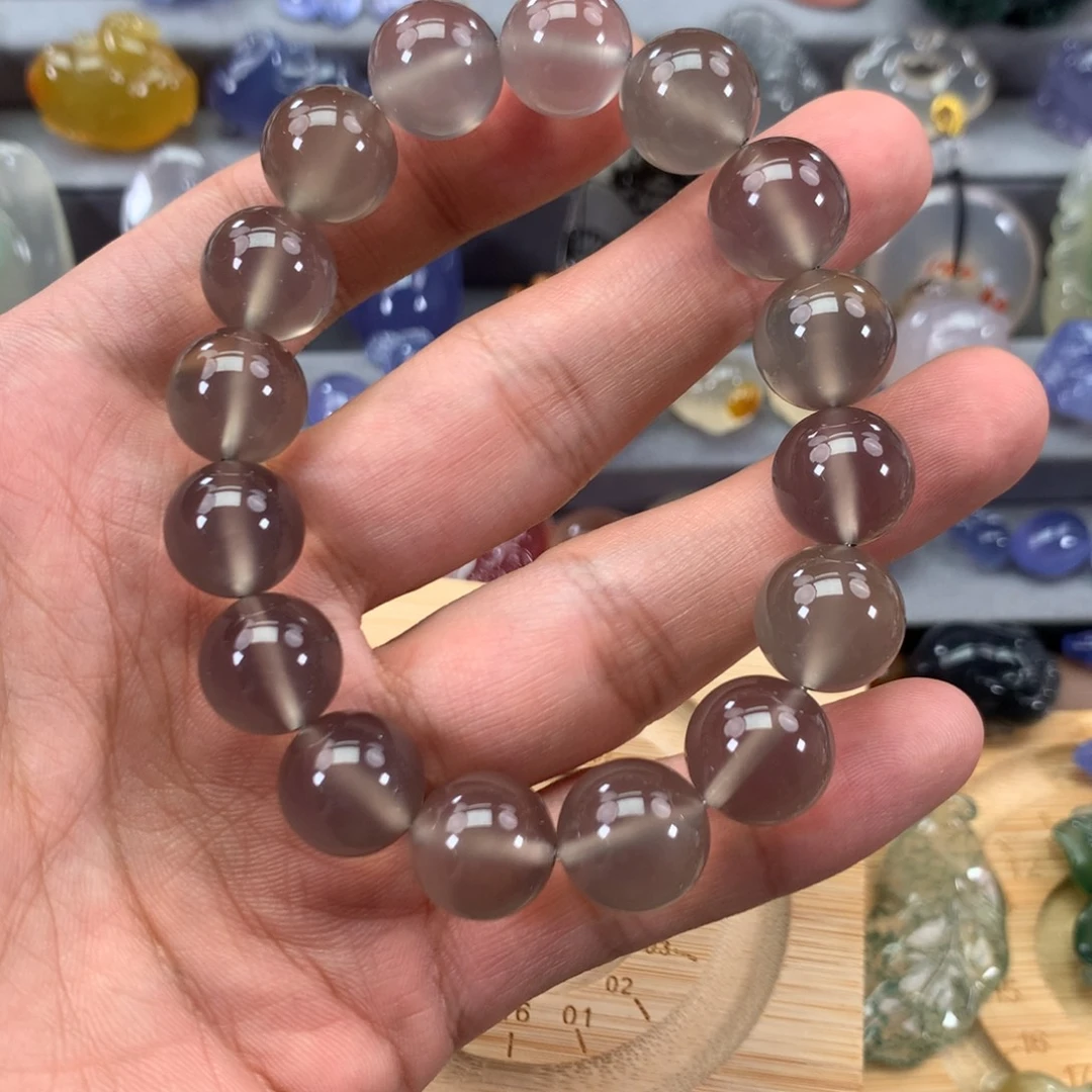 胡***S玛瑙/玉髓未镶嵌颈饰
