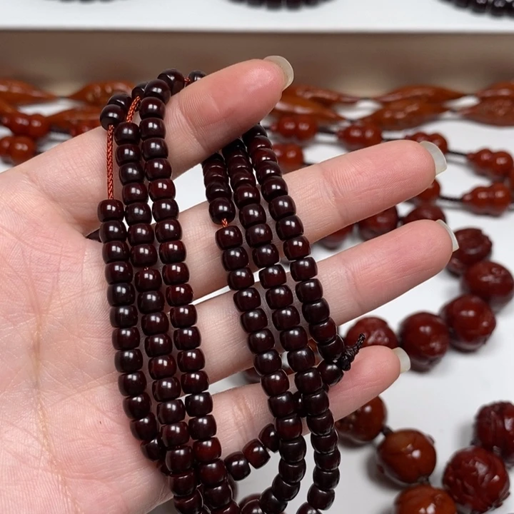 小***哥橄榄核雕刻工艺的发展