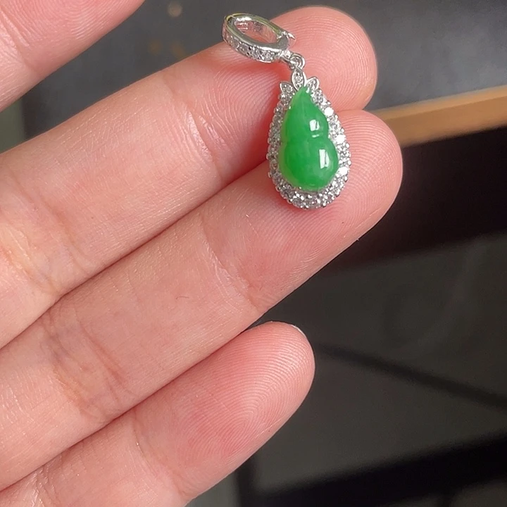 翡翠银S925镶嵌颈饰