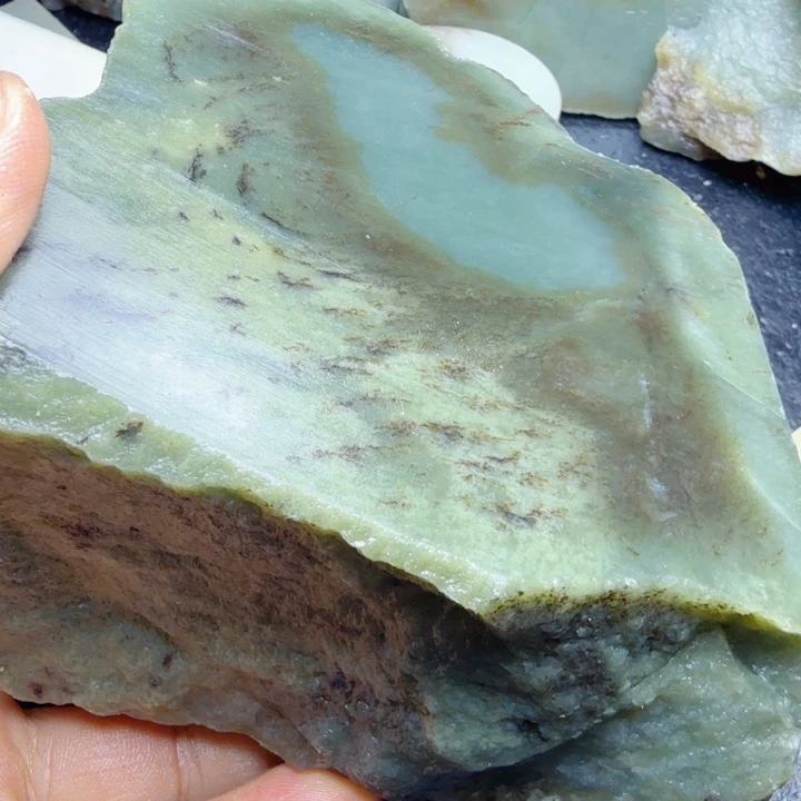 和田玉（糖玉）未镶嵌珠宝奇石