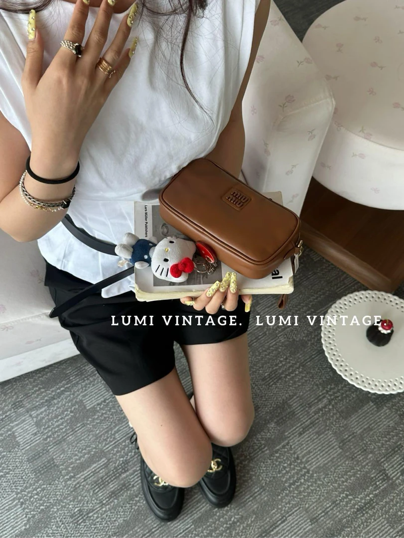 95新 MIU MIU/缪缪 Lumi包展-棕色羊皮手拿包
