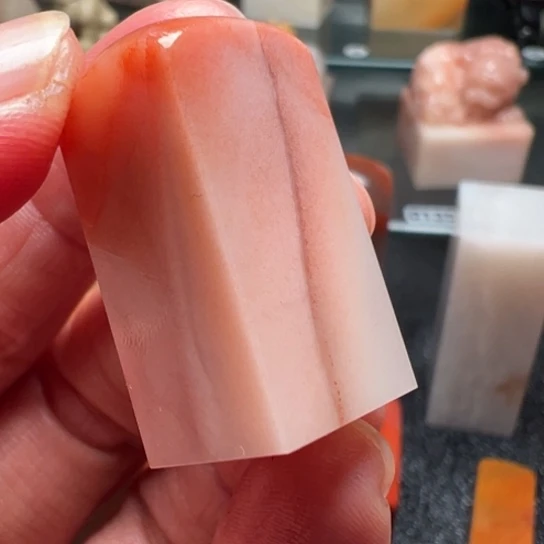 老挝石高山红印章