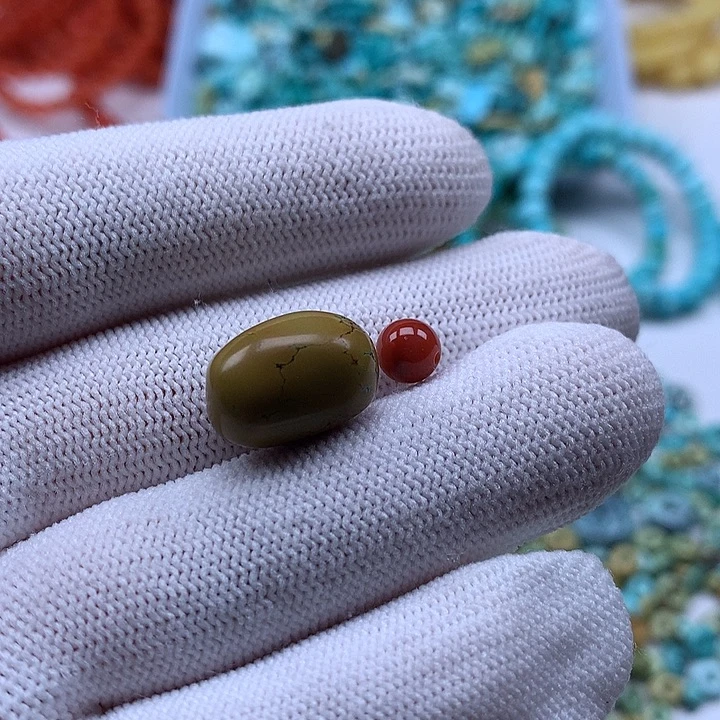 南红玛瑙未镶嵌珠宝奇石