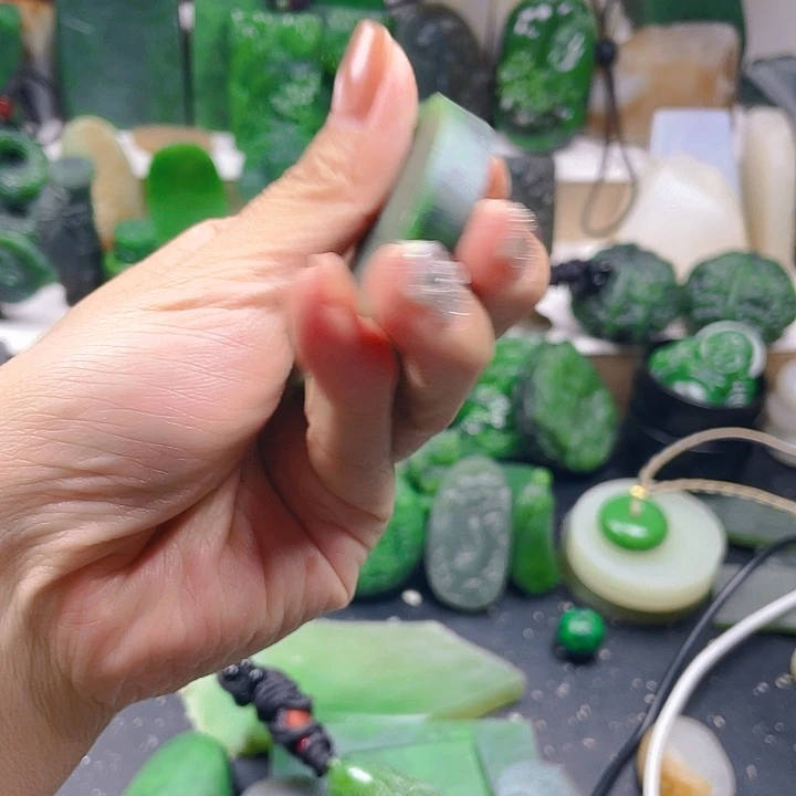 未镶嵌和田玉珠宝半成品