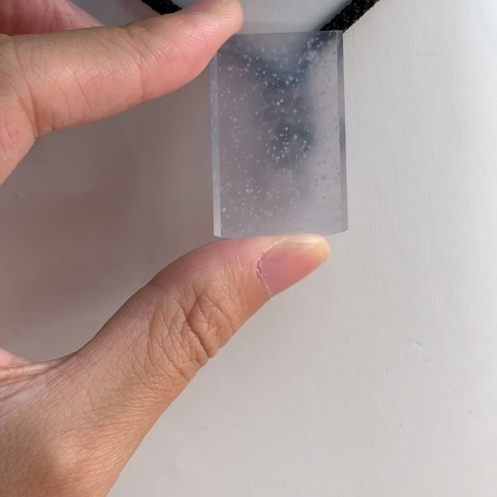 颈饰未镶嵌翡翠……