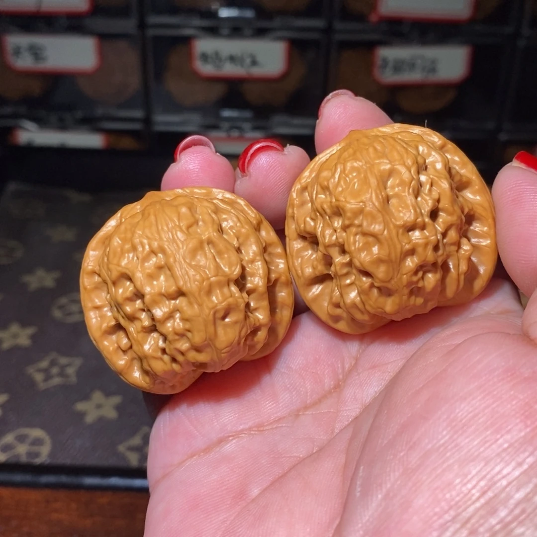 ꧁***꧂文玩核桃把件野狼