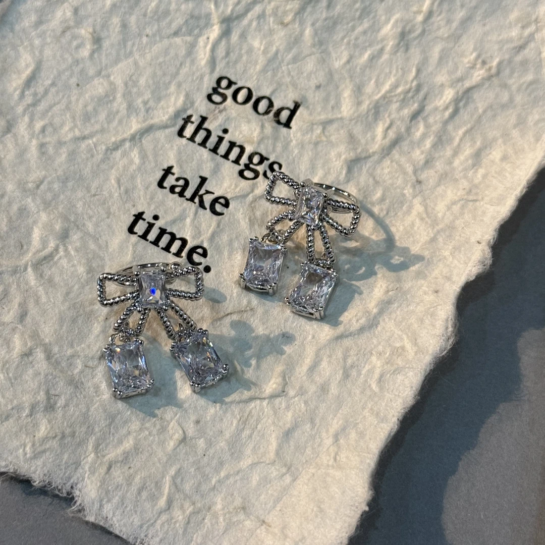 铜合金合成锆石耳饰 HRY0-铜合金蝴蝶结锆石ins简约耳夹HRY0-925