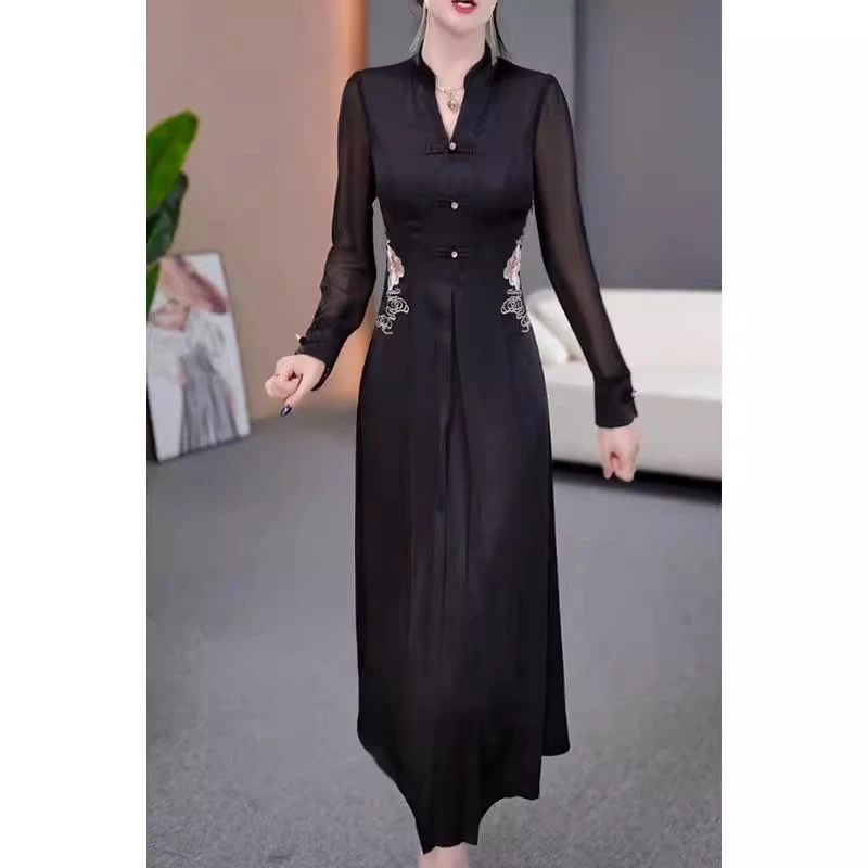 新中式国风连衣裙女2025年春秋新款高端气质妈妈装改良旗袍长裙子