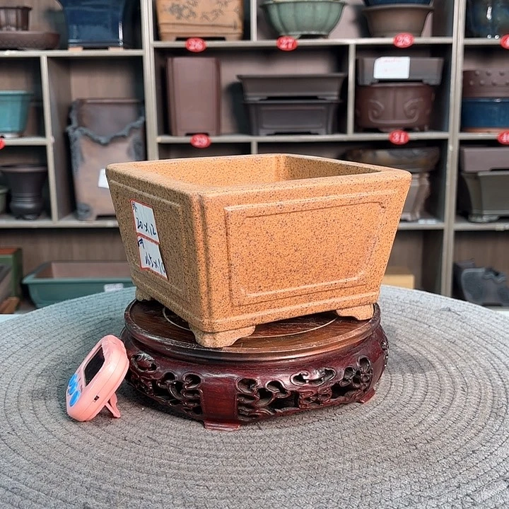 紫砂花盆R*E紫砂的味道很好