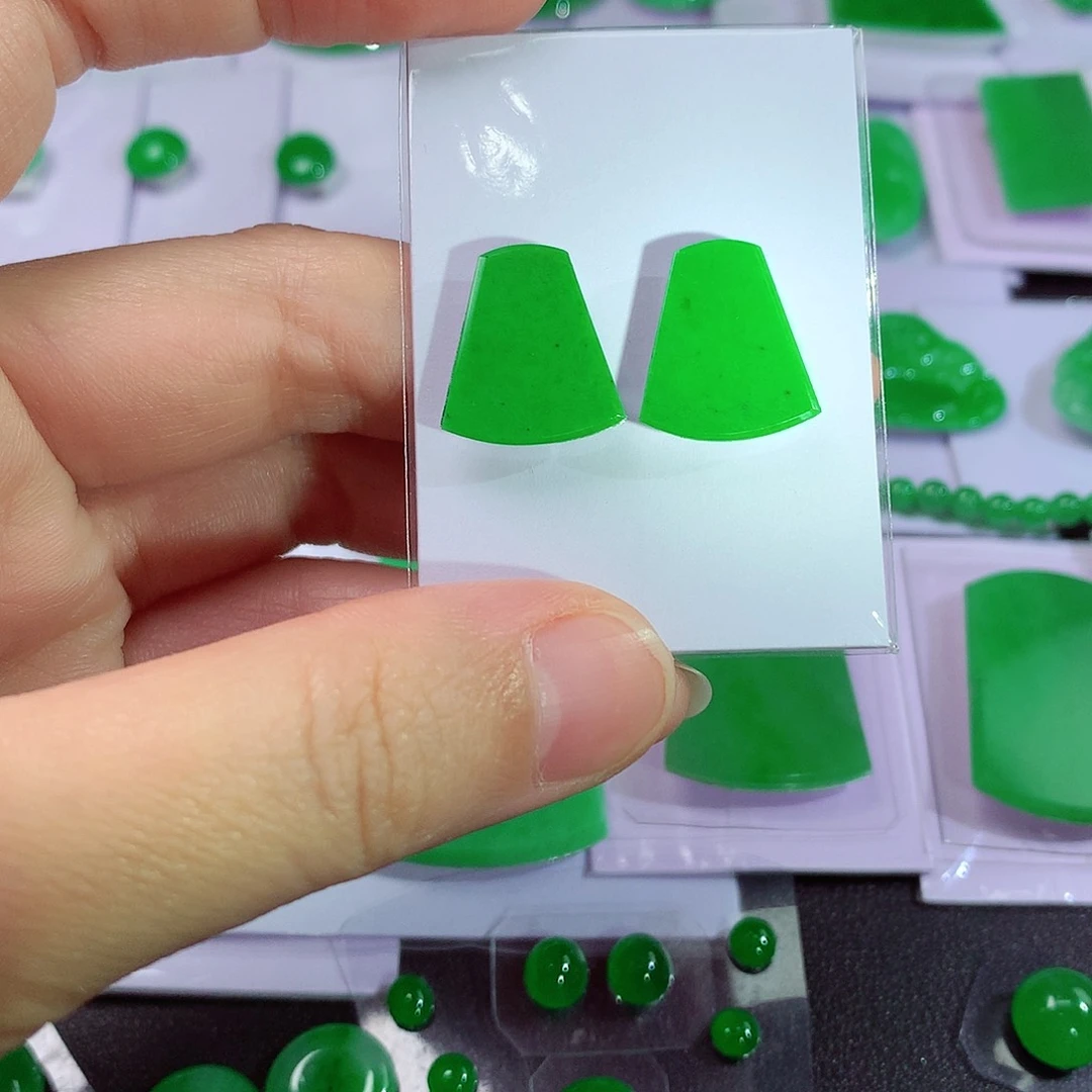 吊坠(赠链)未镶嵌翡翠天然翡翠