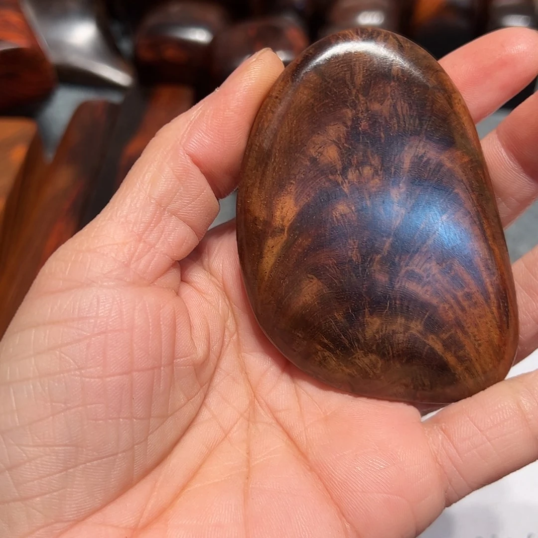 交趾黄檀（大红酸枝）福****店