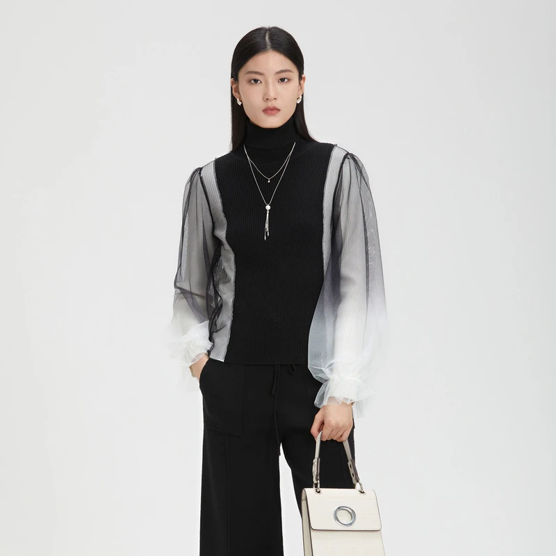 圣迪奥女装拼接高领撞色晕染网纱灯笼袖针织衫S223Z3586