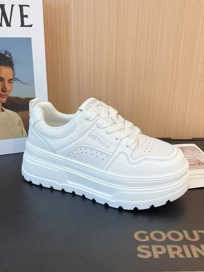 现现XIAOJIAOYA【厚底小白】“早秋新款百搭厚底小白鞋”（跟高6）