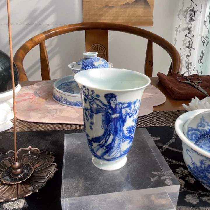 青花貂蝉拜月闻香杯