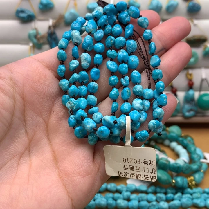 未镶嵌绿松石原矿